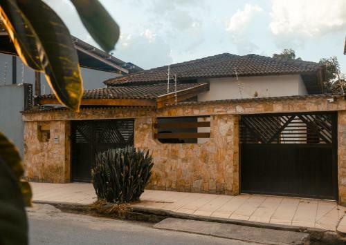 Hostal Pousada Do Tio Cido - 50 Metros Da Praia Da Enseada