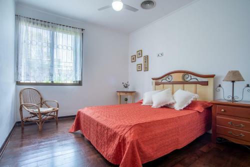 Casa Grande E Iluminada Com Piscina No Guaruj�