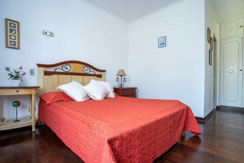 Casa Grande E Iluminada Com Piscina No Guaruj�