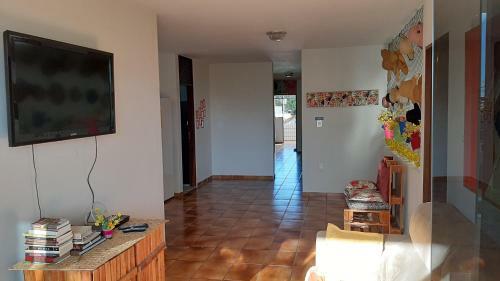Hostal Regiane Beach Pousada Hostel