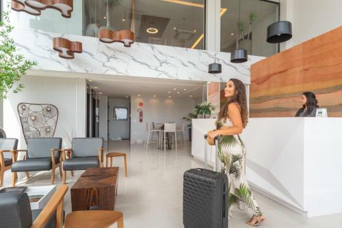Hotel �gua De Coco