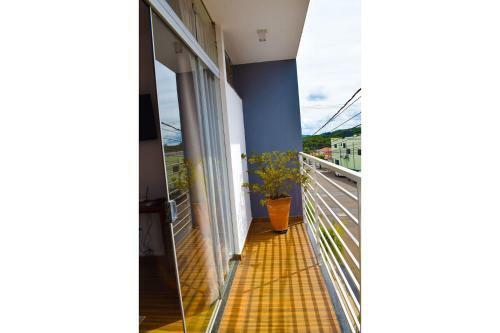 Apartamento Novo, Completo E Com �tima Localiza��o