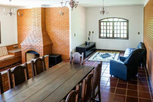 Ch�cara Para 12 Pessoas Com Wi-fi E Piscina