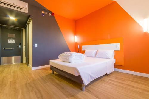 Hotel Ibis Budget Ribeir�o Preto Vila Do Golf
