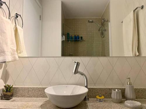 Apartamento Ap Prox Shopping Frei Caneca Cod811