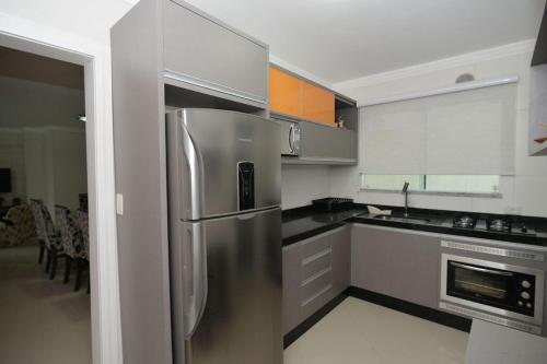 Apartamento L098 - Residencial Athenas 204