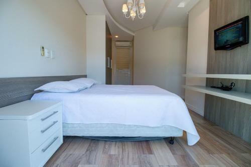 Aluguel Apartamento 4 Su�tes Com Jacuzzi Bombas Sc