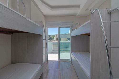 Aluguel Apartamento 4 Su�tes Com Jacuzzi Bombas Sc