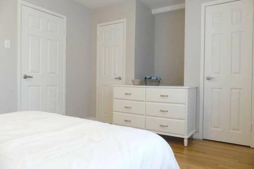 Central & Quiet Apartment