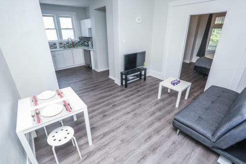 Cozy Apartments In Kitchener