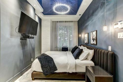 Hostal Room In Bb - Concordia Studio Renting, Basement