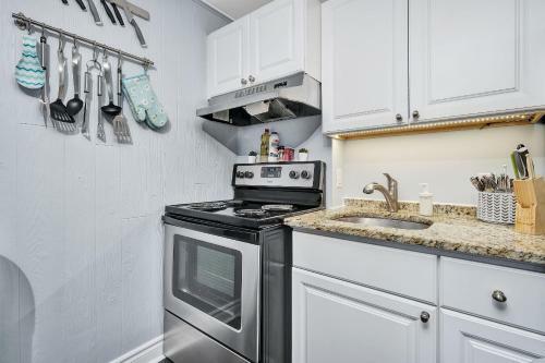 Apartamento Newly Renovated - Modern 2br With Rooftop Terrace!