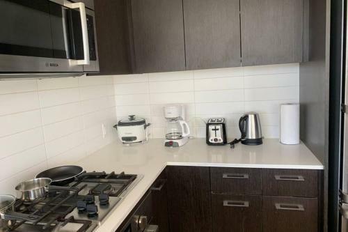 Apartamento Richmond Close Skytrain 2br By D&c