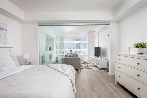 Chic 1 Bedroom Apartment In Yorkville