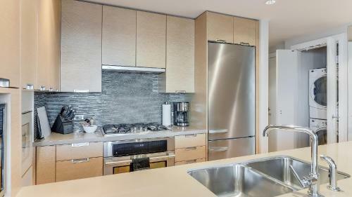 *prestigious Promontory 2 Bedroom W/ocean Views