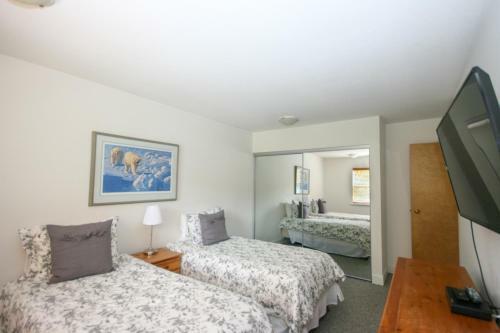 Gorgeous Chalet With Fairway Views By Harmony Whistler