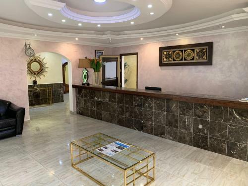 Class Hotel