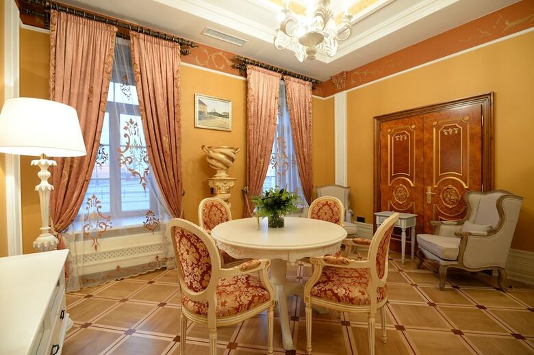 Trezzini Palace Hotel
