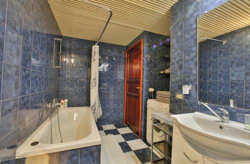 Apartments Uyut