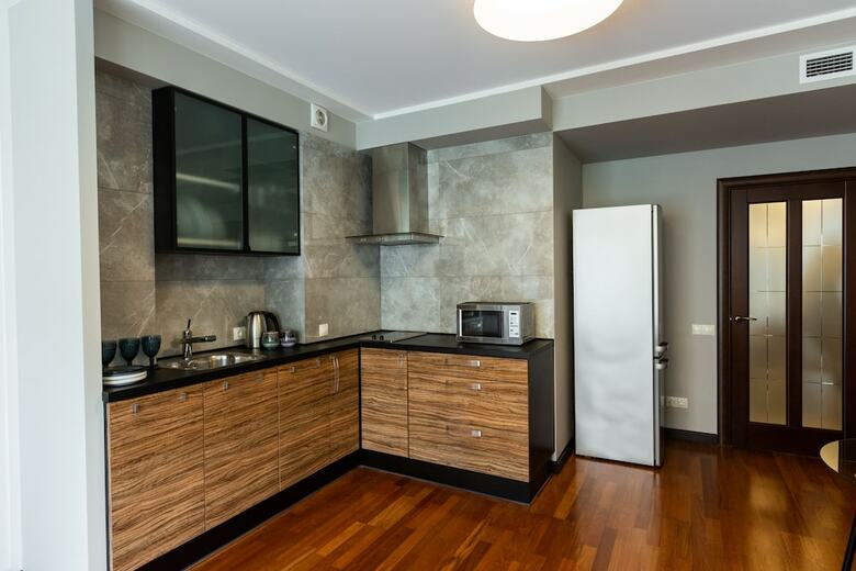 Sharf Hotel