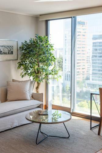 Apartamento Uptown Luxe - Studio, Parking, Wifi, Pool & Metro