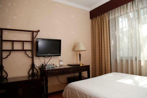 Hujialou Hot Spring Hotel