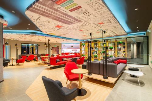 Ibis Dalian Yida Spring Field Hotel