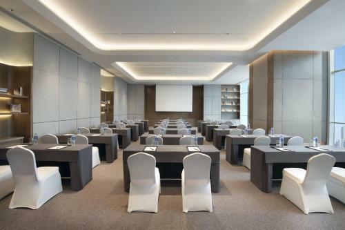 Crowne Plaza Dalian Xinghai, An Ihg Hotel