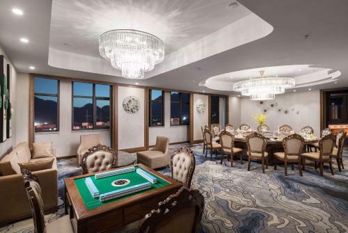 Hotel Ramada Plaza By Wyndham Enshi