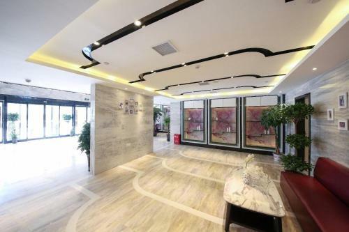 Lavande Hotels (Jishou Xiangxi Economic Development Zone Branch)