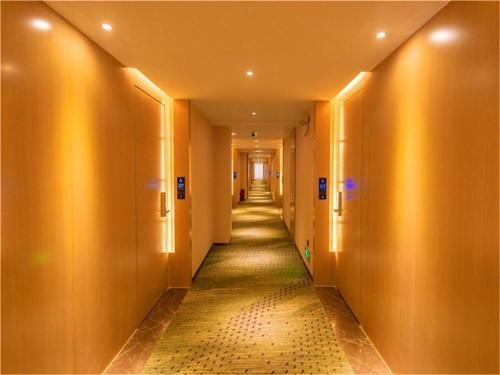 Lavande Hotel Jiangmen Golf Club