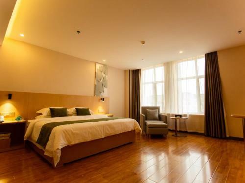 Greentree Inn Pingliang Jinding Times Square Express Hotel