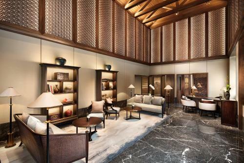 Hotel Capella Shanghai, Jian Ye Li