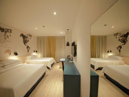Kyriad Marvelous Hotel Shanghai Daning Lnternational Plaza