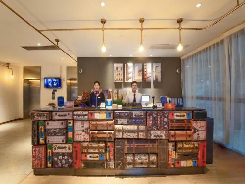 Kyriad Marvelous Hotel Shanghai Daning Lnternational Plaza