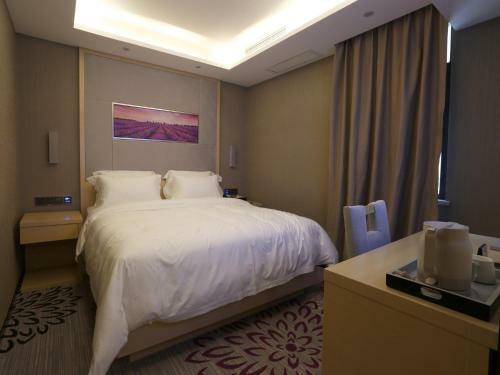 Lavande Hotel Shanwei Four Road City Square
