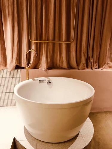 Black Gold Factory Boutique Design Hotel