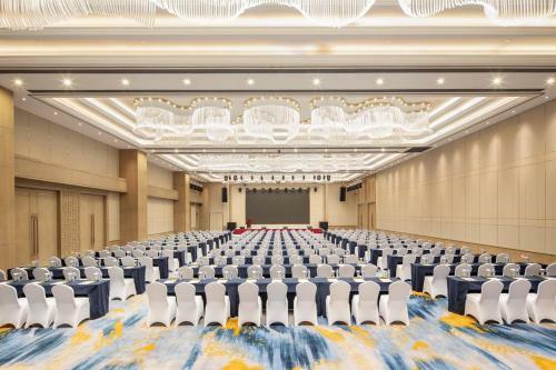 Holiday Inn Jiashan, An Ihg Hotel