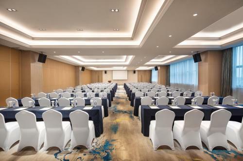Holiday Inn Jiashan, An Ihg Hotel
