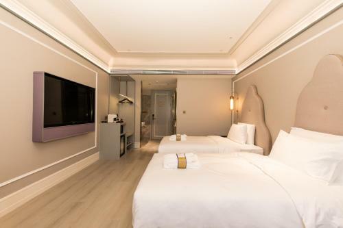 Hotel Mercure Xi'an Dayan Pagoda