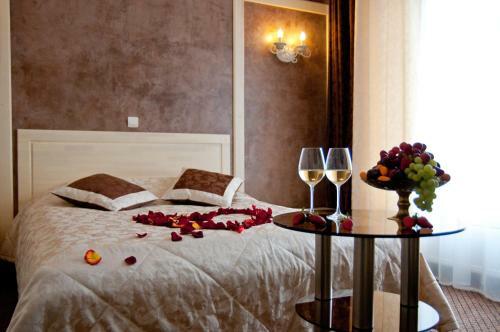Tranzit Hotel