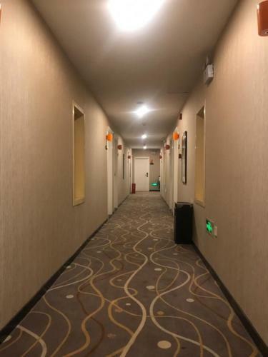 Hotel 7 Days Premium Yichun Gaoshi Road Branch