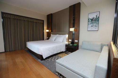 Holiday Inn Kunshan, An Ihg Hotel