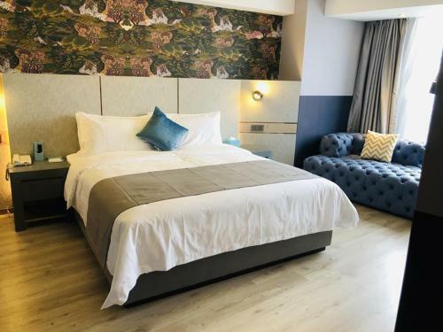 Lano Hotel Zhenjiang Rt-mart