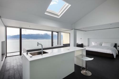 Hotel Mont XIX Full Lake View Luxury Villa