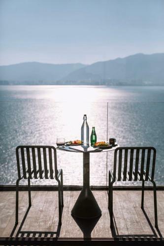 Hotel Mont XIX Full Lake View Luxury Villa