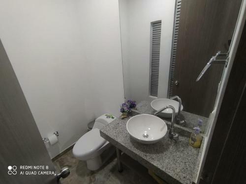 Casa Entera Y Piscina Compartida Ideal Para Descansar