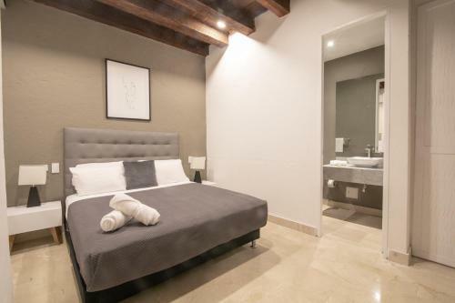 15 Bedroom Villa In The Old City