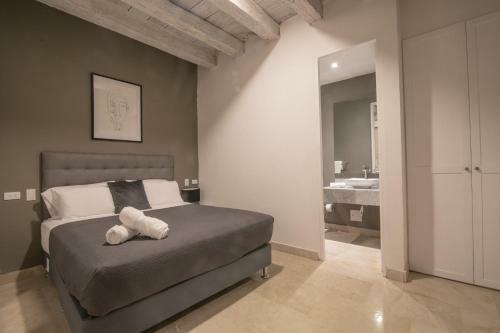 15 Bedroom Villa In The Old City