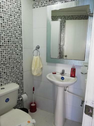 Apartment In Cartagena Ocean Front 1c17-4